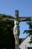 Großes Kreuz auf dem Kirchplatz in Milte